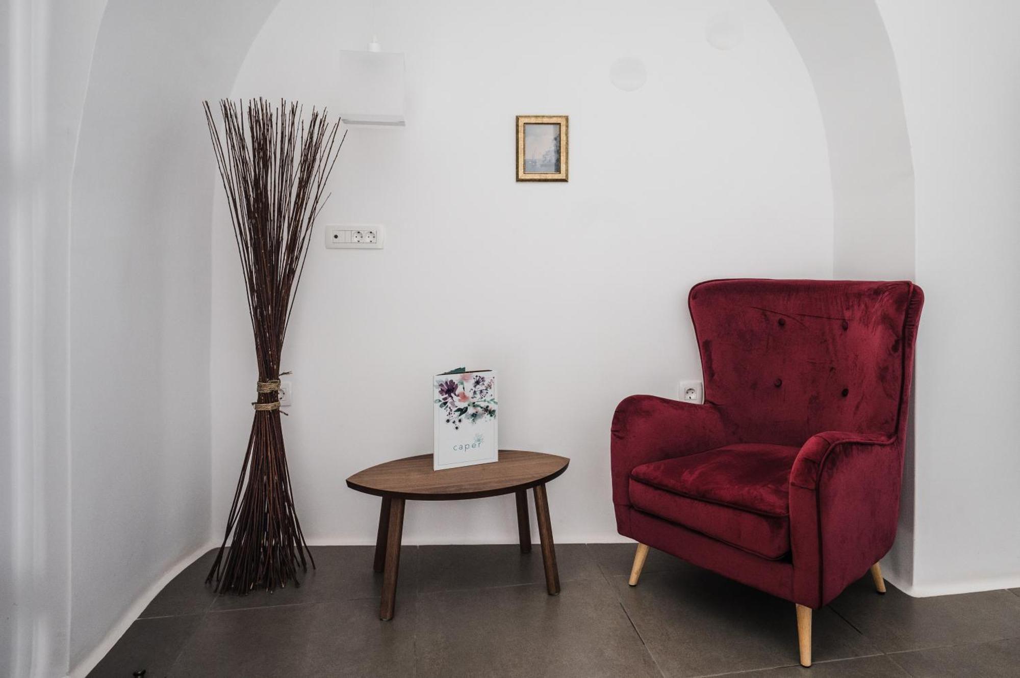 Amphitrite Suites Santorini Vóthon 외부 사진
